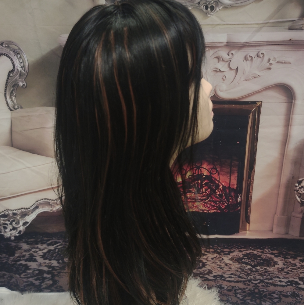Wig - Picture 4 of 6